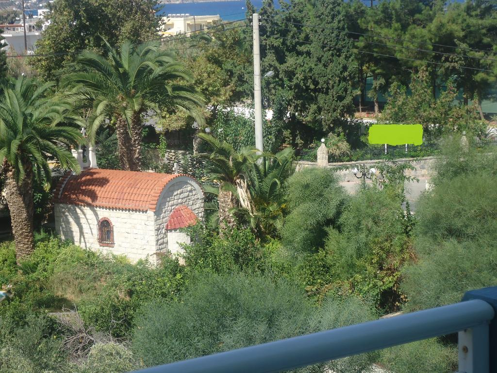 Saloustros Apartments Amoudara  Exterior photo