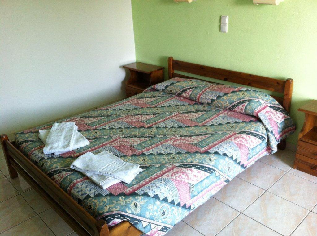 Saloustros Apartments Amoudara  Room photo